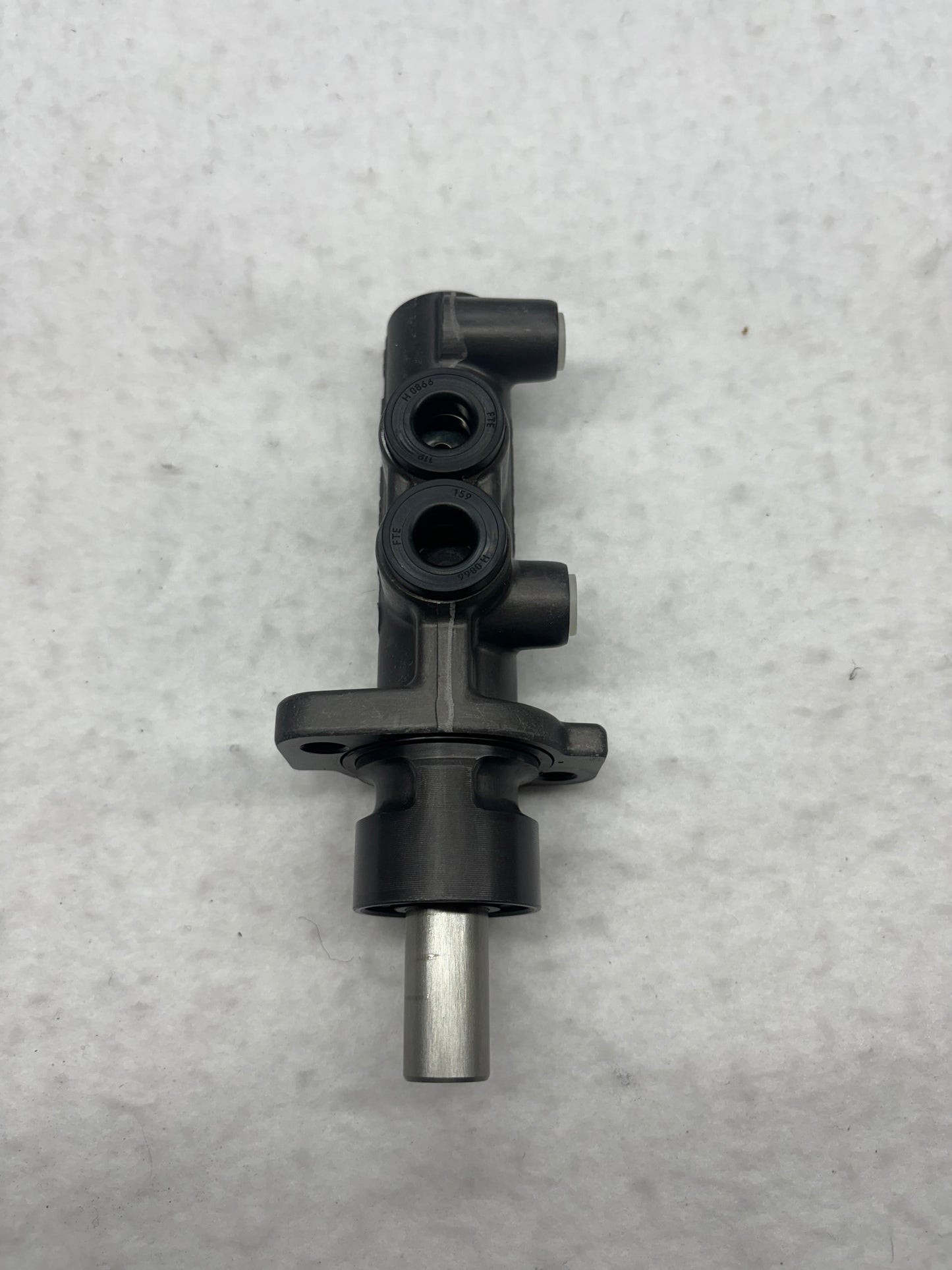 A116J0047H Master Cylinder *NEW*