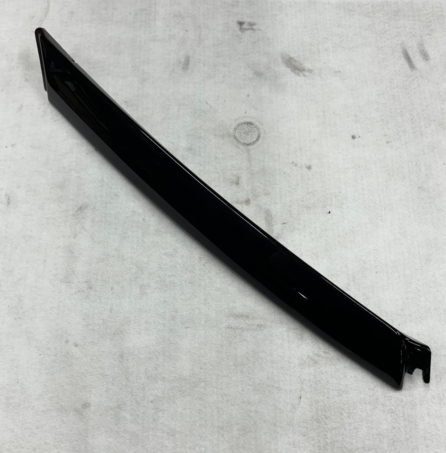 F132U4007F A Pillar Trim LH