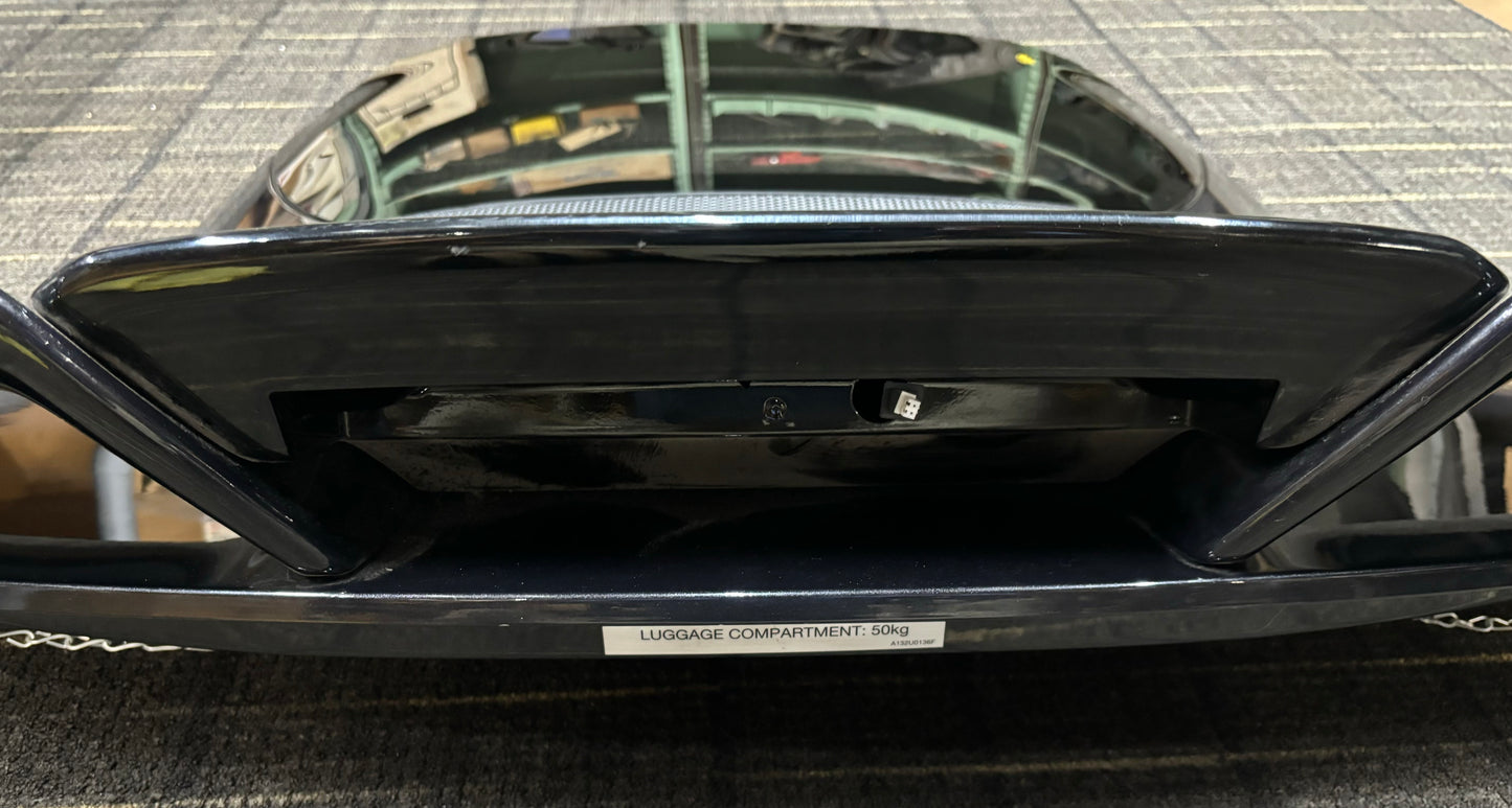 C132B0066K Black Evora Tail Gate Assembly With Wing *READ DISCRIPTION*