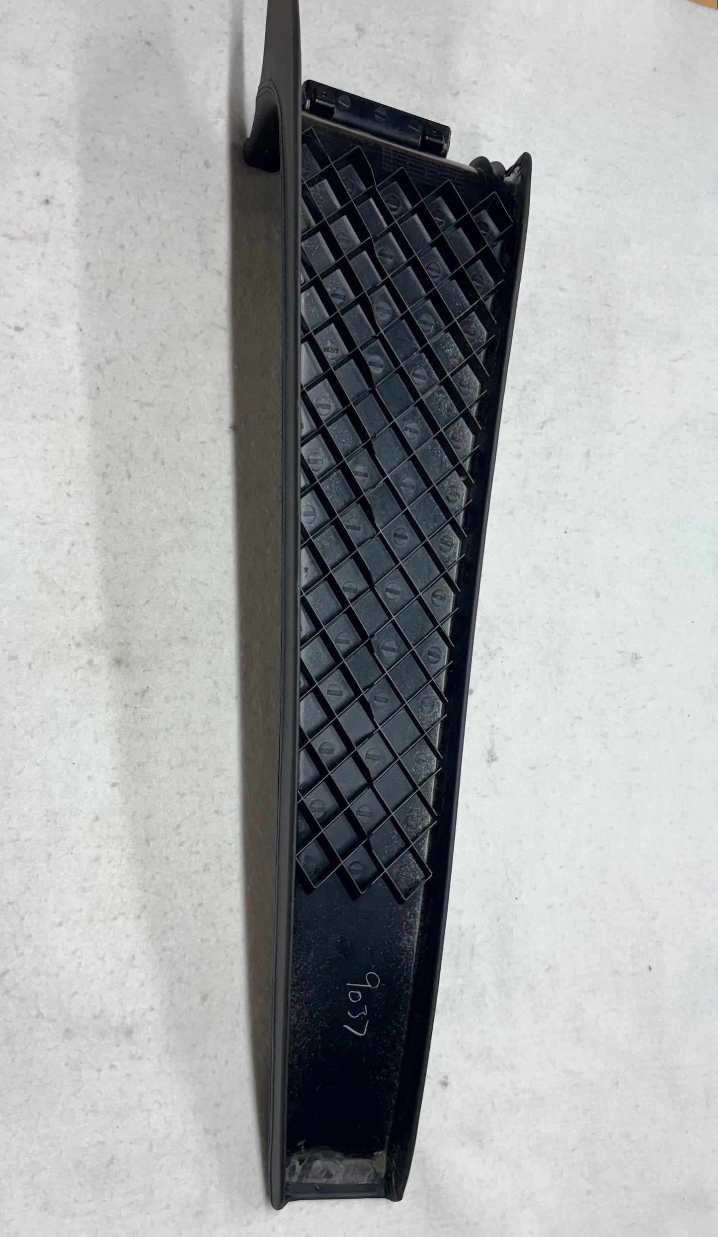 A138V4243F Sill Trim Panel LH Leather
