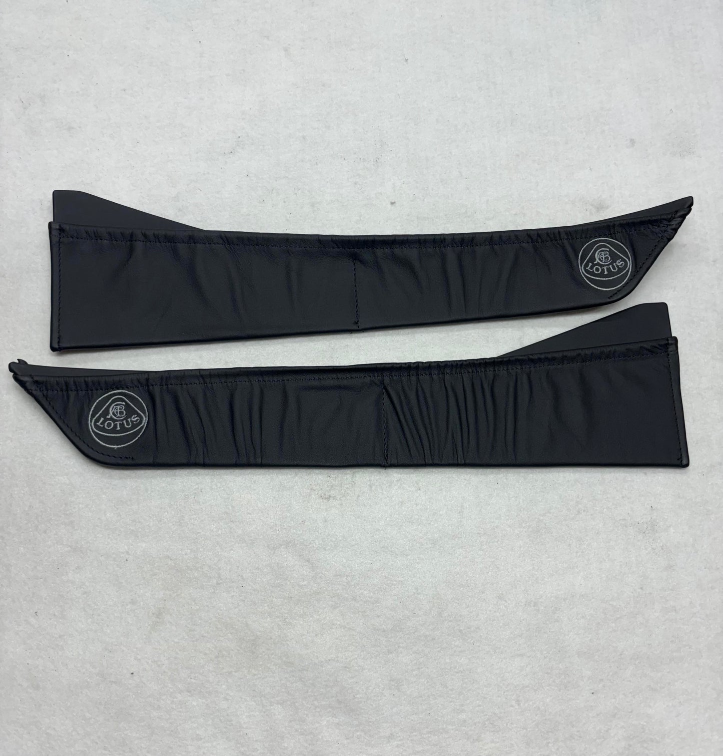 LOTAC05290 Leather Sill Pockets *RARE ITEM*