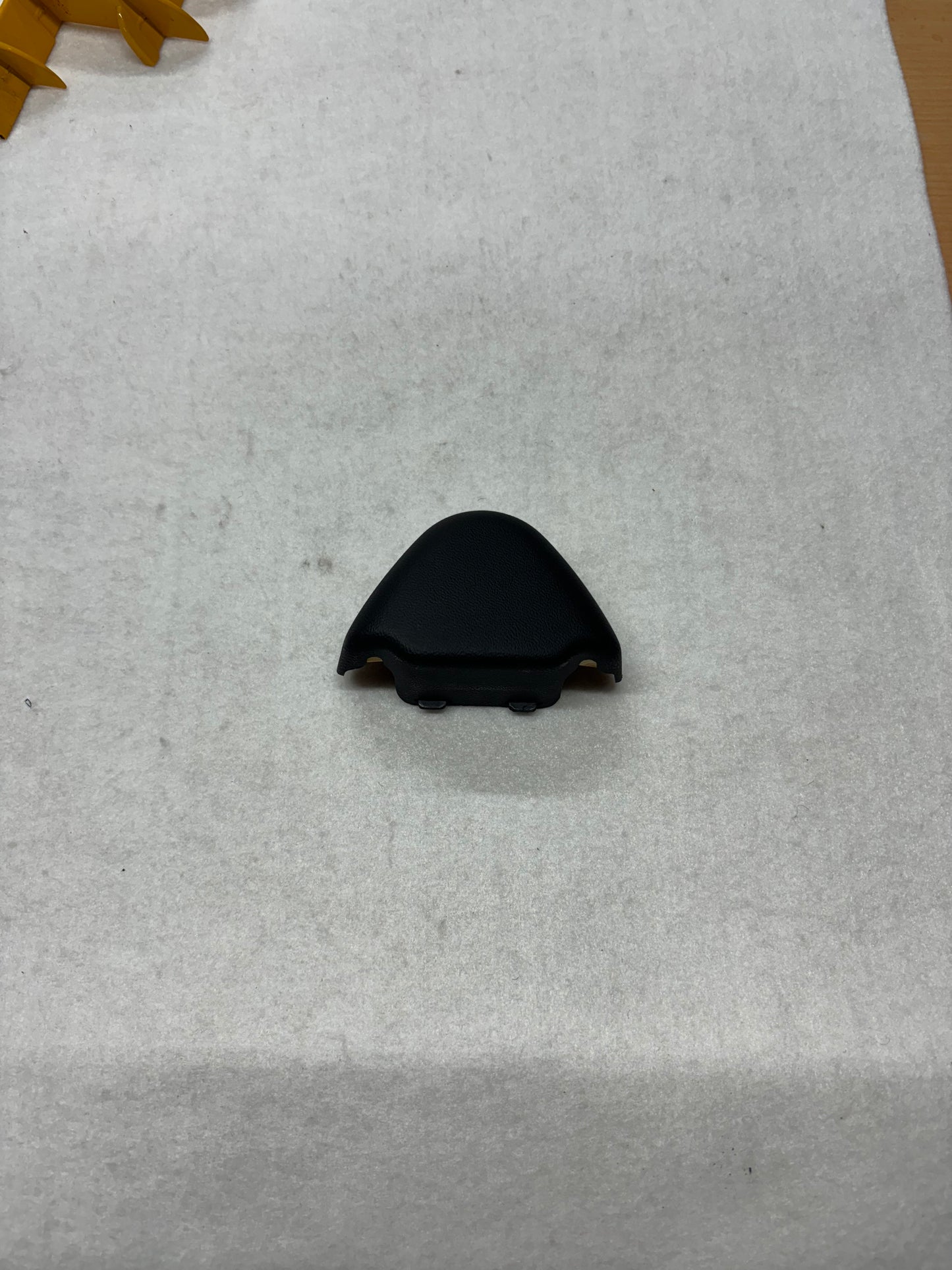 A121U0110J + A121U0148F Seat Belt Cover