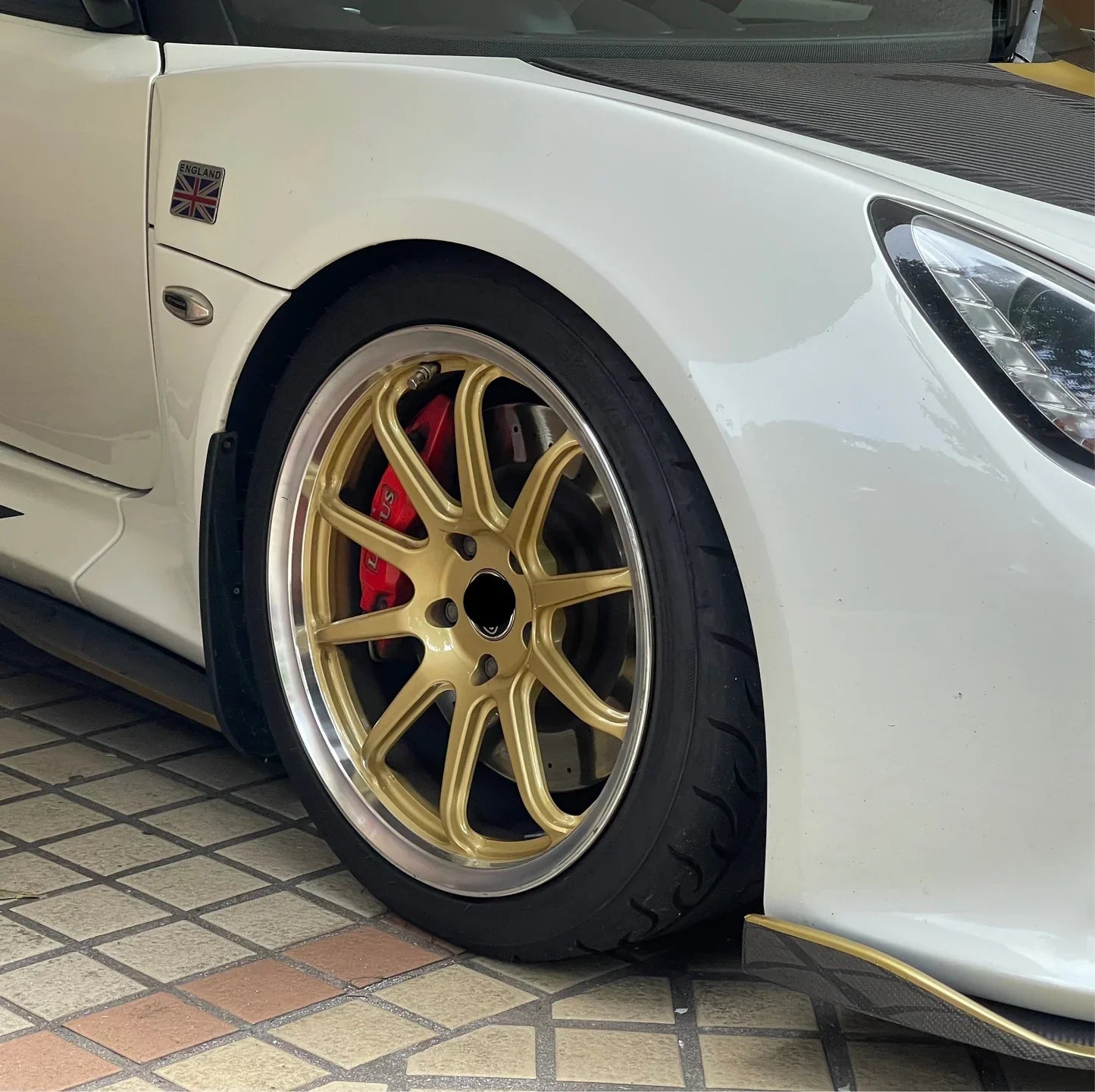 WHEELS