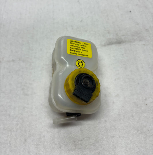 A116J0048F Brake/Clutch Fluid Reservoir For ABS Cars