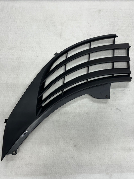 B120B0037F Grille Front Access Panel R/H