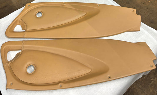 B117U0049F + B117U0048F Leather Biscuit Door Inserts