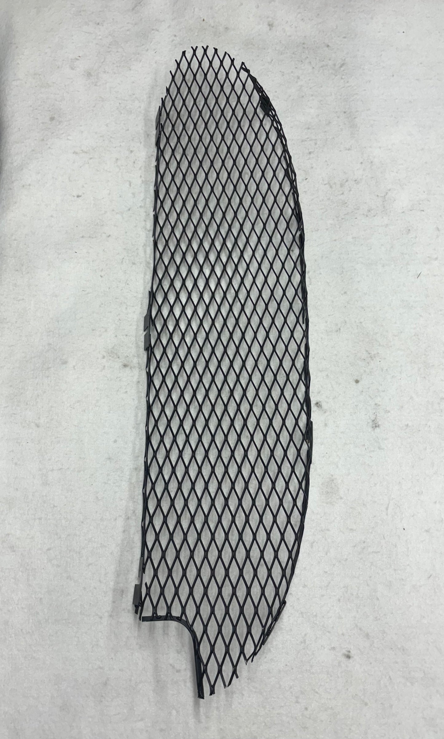 D132U0187F Front Grill