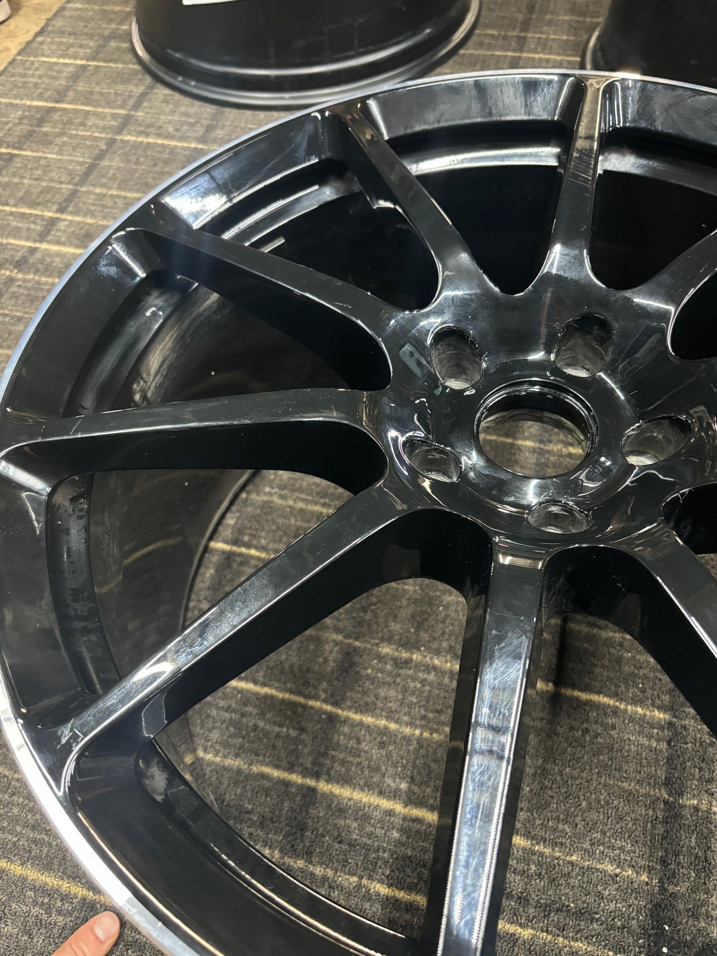 A710G0012F Rear Forged Wheel Ten Spoke 20 X 10.5J ET69 Black Dimond Cut
