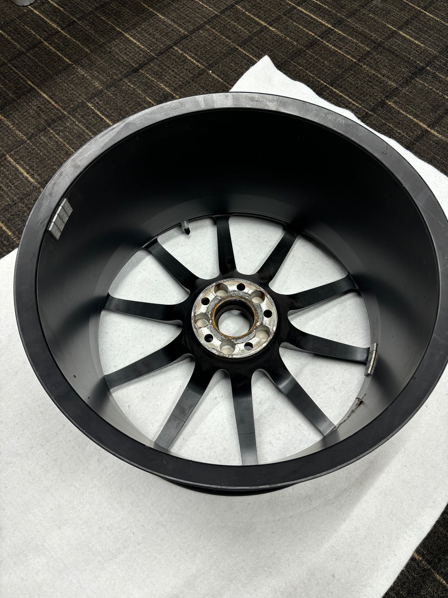 A710G0002F  Wheel Forged Rear 10 spoke 20 x 10.5J ET69 Satin Black