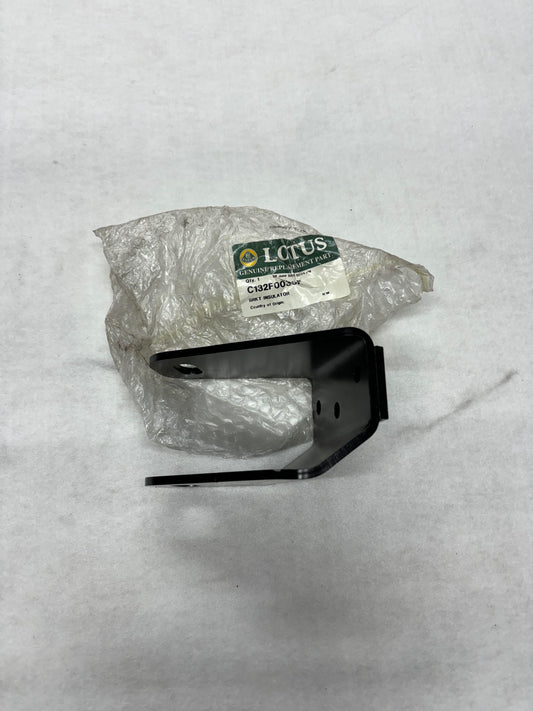 NOS C132F0030F Brkt, Insulator Transmission FR