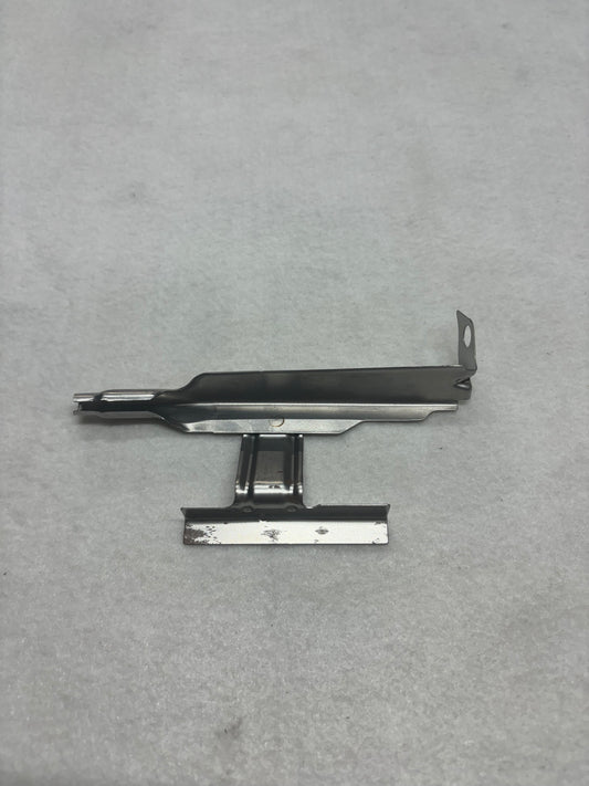 A120F6039S Pipe Oil Receiver Bracket Transmission