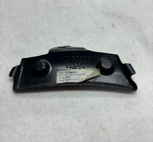 B121B0028F Cover Side Marker Harness Rear LH