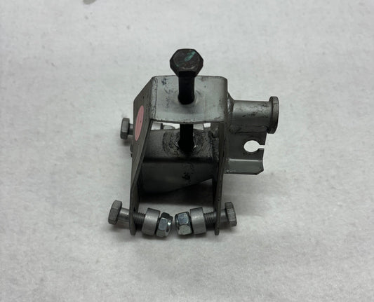 C120D0023F Bracket Lower Wishbone/Chassis LH