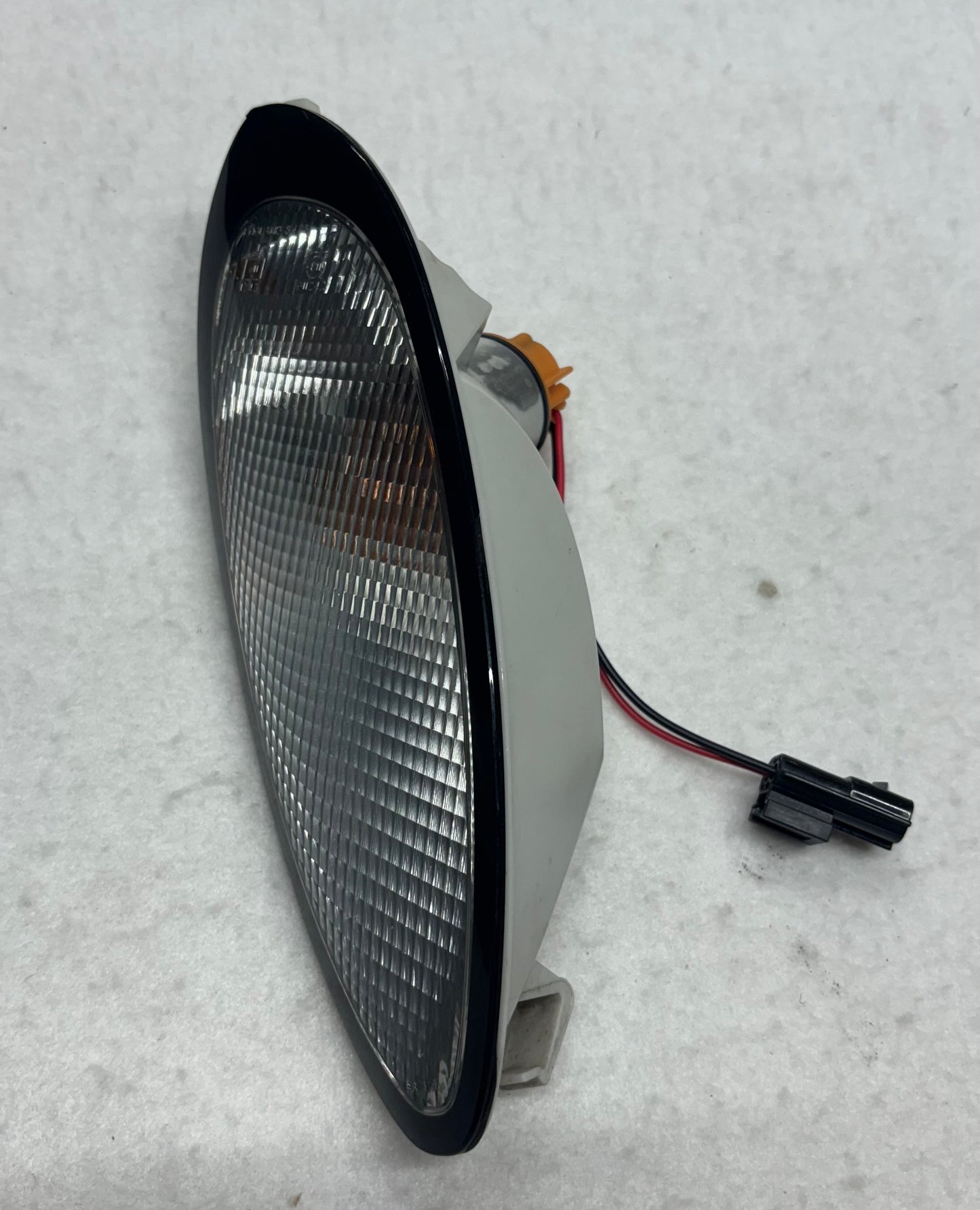 B117M0017F Front Indicator Lamp RH